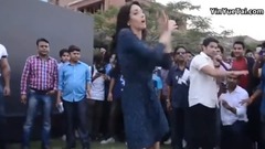 Belle Nuo pulls short of sexy dancing _ music, dan