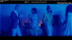 _Selena Gomez of caption of Chinese of Back To You