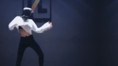 BLUE MOON_ is imitated break up sing, dancing vide