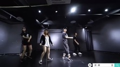 BLING BLING sends video of dancing of _ of billows