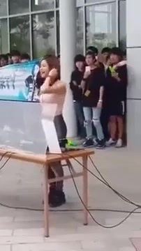 Cute Korean Female DJ but short of music of female