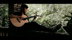 Short of music of thrum guitar Soledad_