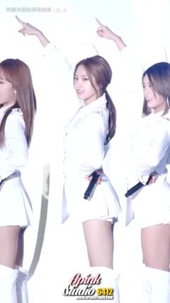 Yan Zhi of Apink of Korea belle combination takes 