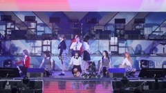 Heart Shaker - 2018 is carefree and familial conce