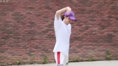 He Meiqi is newest dancing video - Hiphop dance - 