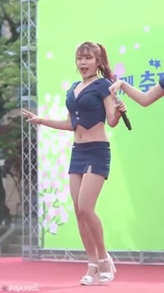 Female group of Switch Berry Korea heats up galaxy of dance 4_ Korea