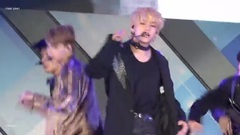 FAKE LOVE - is carefree and familial concert advoc