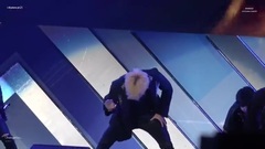 Airplane Pt.2 - is carefree and familial concert a