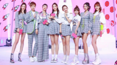 Bump - girl of rocket of 18/08/18_ of edition of s