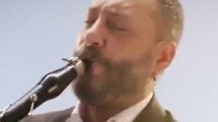 Pull the short of song _ music of at present