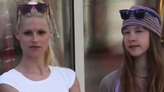 Mit 14 Nicht Hot Wie Mama- Medien Dissen Aurora Ra