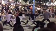 Round street of grand dance of Idol of newest regr