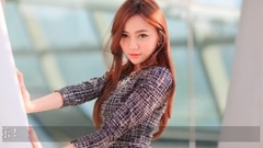 " the flower blossoms fall. Human society bosom f