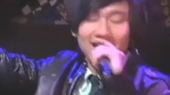 Spot of Cries In Adistance adds up to collect _ Li