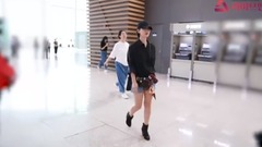 Before Qiao Renchuan airport leaves the country, S