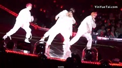 Make one's rounds of world of MIC DROP - BTS LOVE