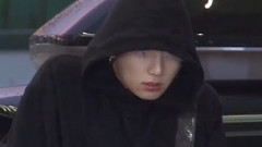 Abroad make one's rounds performs airport of ballproof teenager round Ren Chuan to leave the countr