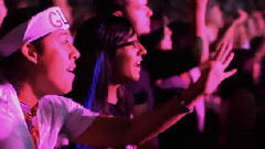 Sino-British caption _ is Euramerican on Glee gala