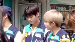 The silver of car of 16/09/05_ of supermarket litt