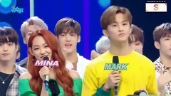 Spot of LIVE of musical center female group adds u