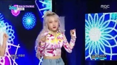 Spot of LIVE of musical center female group adds u