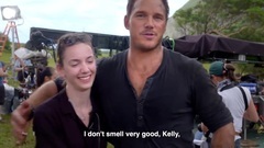 2 titbits 19_ movie and TV of Jurassic world former voice