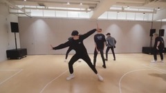 _MARK of edition of room of exercise of We Go Up (