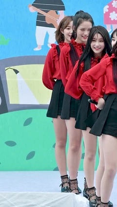 Min Rong - video of dancing of 180916_ of show of