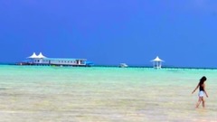 Walk into short of music of Maldives Maldives _