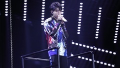 [Wang Junkai] at the moment besides begin two _ Wang Junkai