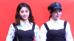 Love beans attends a Xu Xuan of 18/10/18_ of week of Er fashionable dress, li Jia favour, hua Sha, I