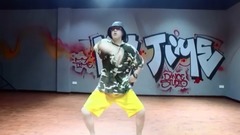 Mean choreography Uptown Funk- - _Mark Ronson of s