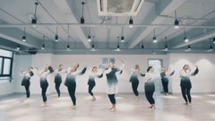 Body charm skill combines the classical dancing th