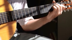 Classical guitar performs Bible paean O Haupt Voll