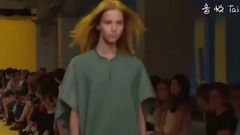 Supermodel Sasha Ruth And Anna Yoel Show Bloom Who