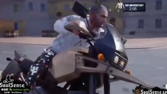 Electric tone great mind also plays eat chicken! I