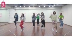 Im So Hot practices room _MOMO LAND