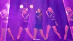 The beauty that JENNIE close quarters experiences