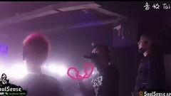 Deep blue children " take a look " the style of