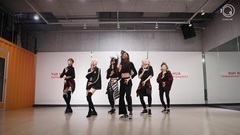 Bon Bon Chocolat practices room _EVERGLOW