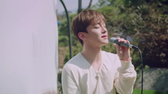 In April, try with the flower listen to 2_Chen