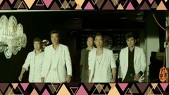 The film " black and white and labyrinthian " ve