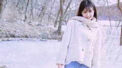 Classical female voice " sweetheart " , pained s