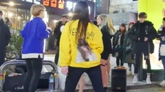 Heat up dance, young lady elder sister, sexy, bell