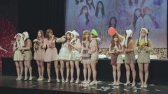 Carry out of IZONE - autograph is interactive reac