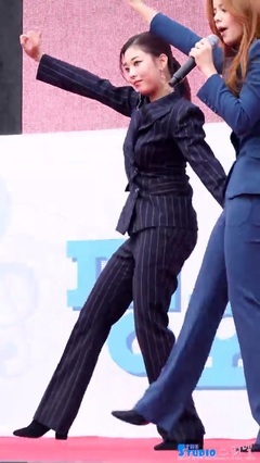 Assist is delayed - Show peace Saturday concert /