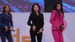 Quan Enbin - SHOW peace Saturday concert / video of dancing of 190420_ of show of Zhu Yi of benevole