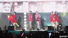 Concert of earth of green of trailing plants lake