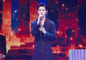 Wang Kai crosses bound song Wang Xian to sing is t