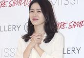 "Beautiful elder sister " Sun Yizhen attends an